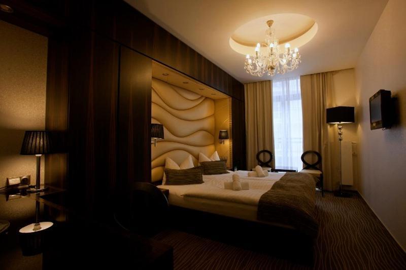 Hotel Ambiente Wellness & Spa Karlovy Vary Kültér fotó